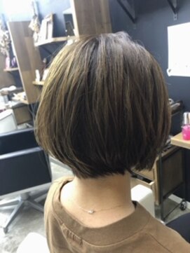 アンスリウム(anthurium) オシャレショートボブ