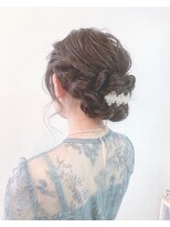 フェイバリットビューティシャルム(Favorite Beauty Charme) 【学割U24】ふんわりシニヨン パーティー ヘアアレンジ