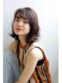 切りっぱなし外はねボブ