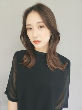 ガーランド (Garland) 人気の外ハネミディアム×ピンクベージュ