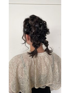 ビーワールド(B WORLD) ピンなしヘアアレンジ　【藤枝/藤枝駅】