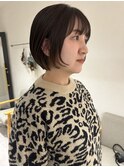 顔まわりグラデーションのショートボブ