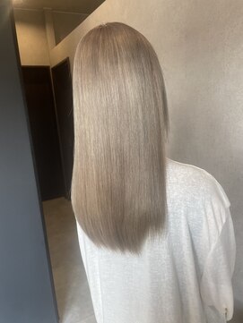 アンダーグラウンド(_ground) ホワイトベージュ