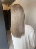 ホワイトベージュ