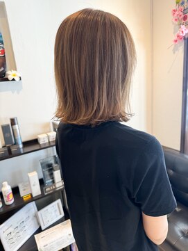 レオ(LEO) 外ハネボブ ミルクティベージュ