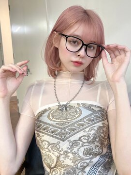 ユーフォリア 新宿通り(Euphoria) レイヤーミディ美髪くびれワンカールペールピンク