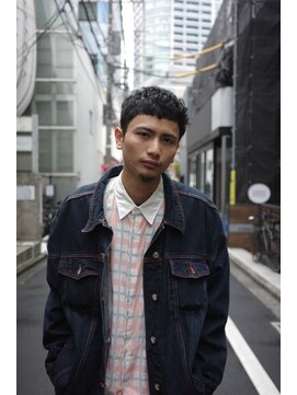 ブークル(boucle) くせ毛ベリーショート くせ毛を活かしたクロップヘア