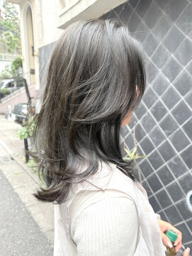 ティエラ 原宿 表参道(Tierra) 原宿表参道Tierra OLさんでも安心!赤みなしオリーブグレージュ