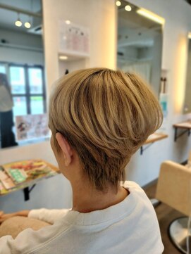 モック(moc) ショートボブスタイル