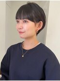 ハイライト白髪ぼかしダブルカラーインナーカラーショートボブ