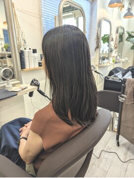 アオカマクラ(a-o Kamakura) 髪質改善ストレートカから3ヶ月。ツヤは消えないよ!