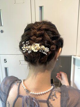 トロワエピ 表参道(Trois epis) みつあみぽこぽこヘアセット/ボブ