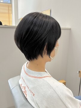 エムプラス(m+) 【辻】耳掛け可愛いショートスタイル