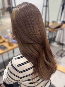 リアンバイアリュール(Lian by Allure) くびれアッシュブラウンレイヤーカット韓国巻き