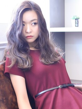 リリィ ヘア デザイン (yllilly hair design)の写真/"カワイイ"はヘアカラーで決まる♪透明感とツヤが出る流行りのカラーなら【yllilly hair design】にお任せ!