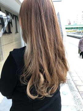 ヘアデザインクラフト(hair design CRAFT) インナーグラデーションイルミナカラー☆