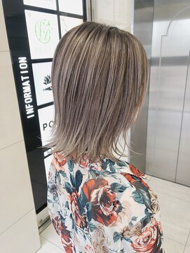 ジゼル(gisele) モーブグレージュ