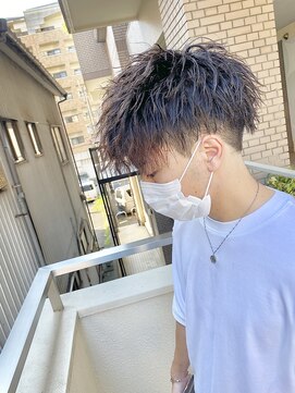 ブレイズ ザ サロン(BLAZE THE SALON) ゆるめツイストスパイラルツーブロックマッシュ【BLAZE 大庭】