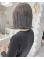 ネオリーブカフ 鶴ヶ峰店(Neolive caff)&nbsp;さりげなハイライト×グレージュ×切りっぱなしボブ