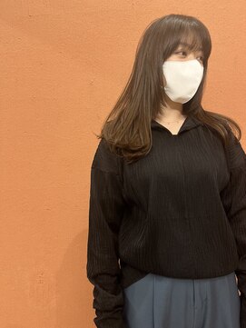 ウェルク(welc) ミディアムヘア斜めバンググレージュカラーデザインカラー