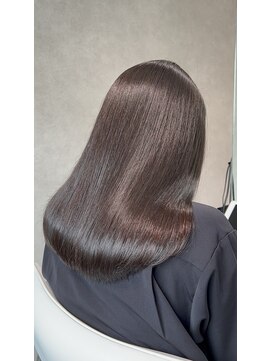 ルミス 銀座(Lumis) ストレートスタイル/艶髪/髪質改善/縮毛矯正/20代30代40代50代