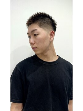 ジゼル(gisele) 坊主フェード