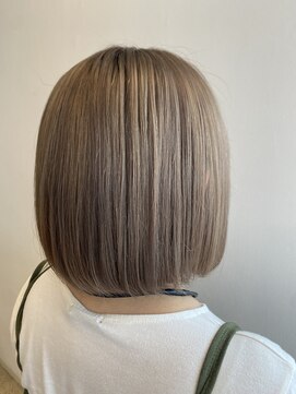 アウリィ(Aulii) ブリーチオンカラー×ミルクティーベージュ