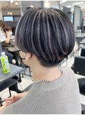 ルーツカラー/センターパート/ハンサムショート