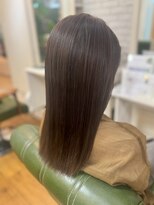 クララ タカマツ(CLALA Takamatsu)&nbsp;赤みをおさえたオリーブカラー