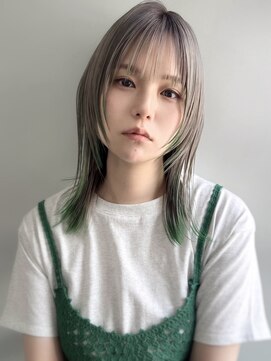 エル セルカ 高田馬場(el CERCA) シルバーグレージュ×グリーングラデーションカラー