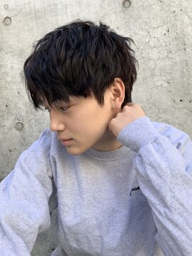 フィフス(fifth) フェザーマッシュ コンマヘア スパイラルパーマ△