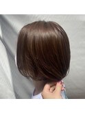 センターパートなミニボブ