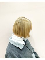 ループ(LOOP) ミニボブ+ブロンドカラー
