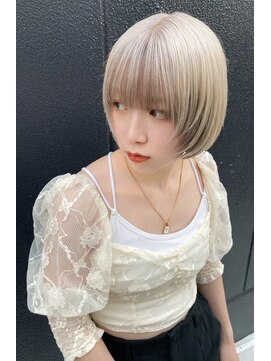 ユニ 江坂(Uni.) 髪質改善カラー　トリプルカラー ホワイトベージュ