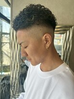 ラニアケア(LANIAKEA)&nbsp;スキンフェード/スパイラルパーマ/ハイライト