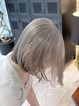 ヲタク(wotaku.) ラテカラーミルクティーハイトーンダブルカラーケアブリーチボブ