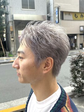 クリーブ 池袋(creeb) スパイキーショート、ホワイトシルバー