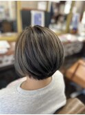 ベースを暗めにハイライトでメリハリスタイル
