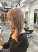 ホワイトベージュ