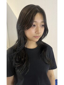 アム(amu) ハッシュカット/ロングレイヤー/ざくざくレイヤー