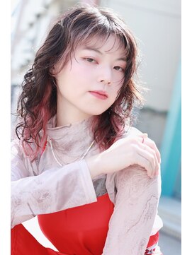 ステラ ヘア デザイン サロン(STELLA hair design salon) ウルフカット　パーマ　インナーカラーピンク　S