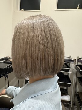 ハイトーンボブ