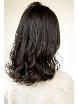 アン 溝の口(un)&nbsp;◆小顔ゆるふわミディアム【黒髪オリーブグレーココアベージュ】