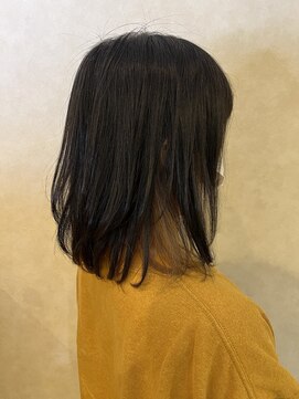 コバコ(Cobaco) 50代、ストレート毛、インナーカラー