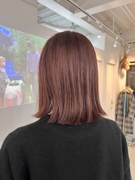 ロカ 表参道(loka) 切りっぱなしボブ/ダークレッド[表参道/ブリーチ]Mai