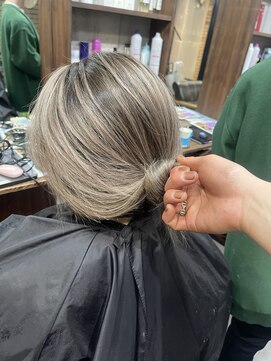 ラフ(LAFF) #黒髪#ボブルフ#ネビージュ#小顔#ワンレン