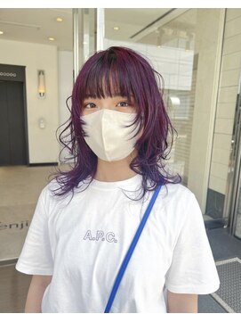 クラメールパリ 福岡(Kraemer Paris) くびレイヤーエモージュデザインカラーシルキーベージュミディ