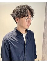 ミュール(meulu-)&nbsp;センターパート波巻きパーマ