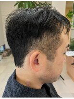 グラムゼロ&nbsp;メンズのツーブロックスタイル