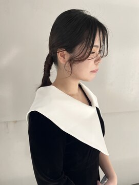 セブンベルベット(7 Velvet) タイトポニーアレンジ